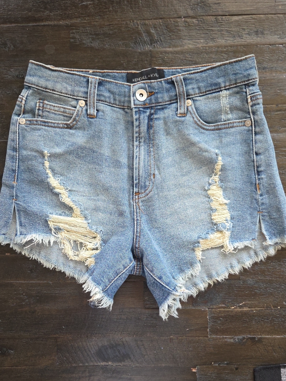 Kendall + Kylie Icon jean short 3/26
